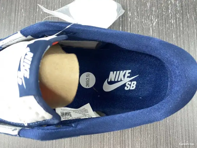 HYPE Navy 1 SB CJ7891-400 Midnight Low Jordan 0509